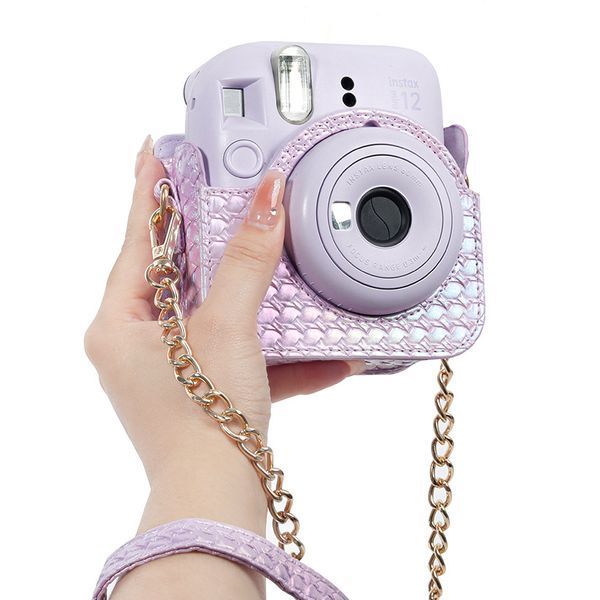 Набір аксесуарів для камери Instax Mini 12 - Перламутровий чохол з ланцюжком та Фотоальбом Фіолетовий ACSM12EXC_PURPLE фото