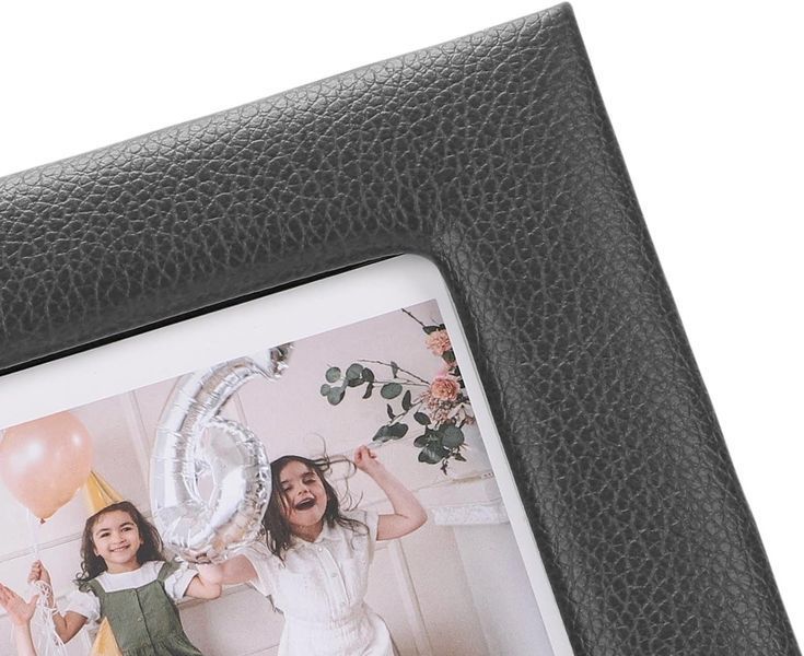 Фоторамка шкіряна для Instax Wide Чорна FRAWIDE04B фото
